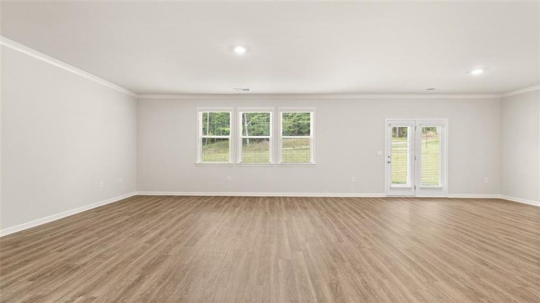 Spacious, unfurnished interior of a new home in Kingston Ranch at Lake Oconee, Buckhead (Image 38).