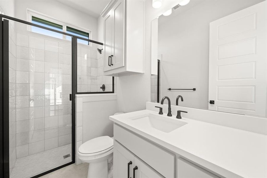 1873 Sutherland Cresent- Bathroom- (3) 1873 Sutherland Cresent- Bathroom- (3)