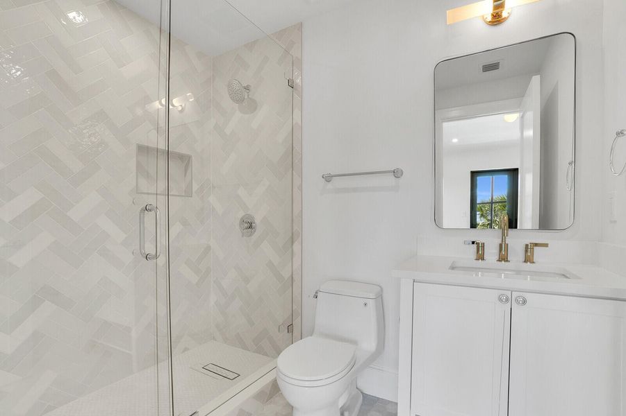Guest Bathroom Guest Bathroom