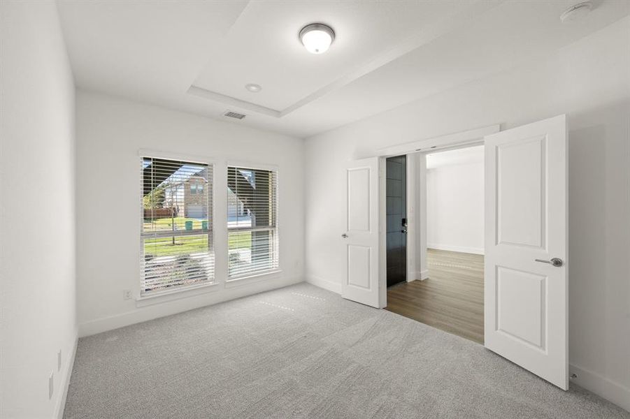Spacious, unfurnished interior of a new home in Bear Creek, Cedar Hill (Image 19). Spacious, unfurnished interior of a new home in Bear Creek, Cedar Hill (Image 19).