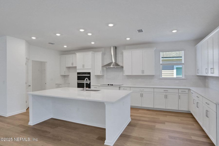 Furnished interior view inside a new home in Hyland Trail, Green Cove Springs (Image 12).