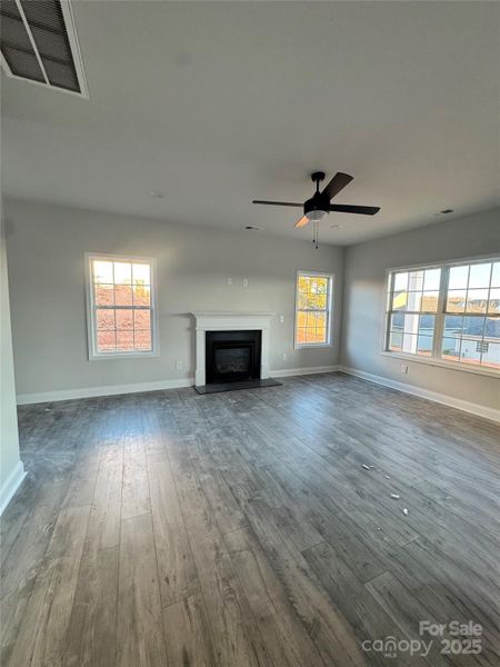 Spacious, unfurnished interior of a new home in , Gastonia (Image 8).