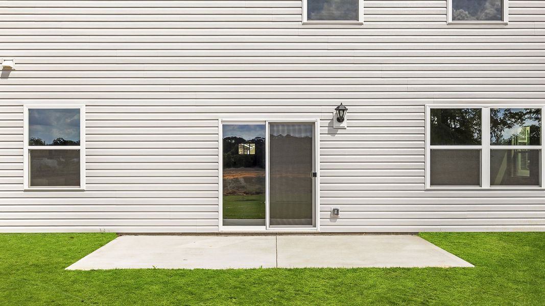 Exterior details and patio area of a home in Chestnut Ridge, Greenville (Image 18).