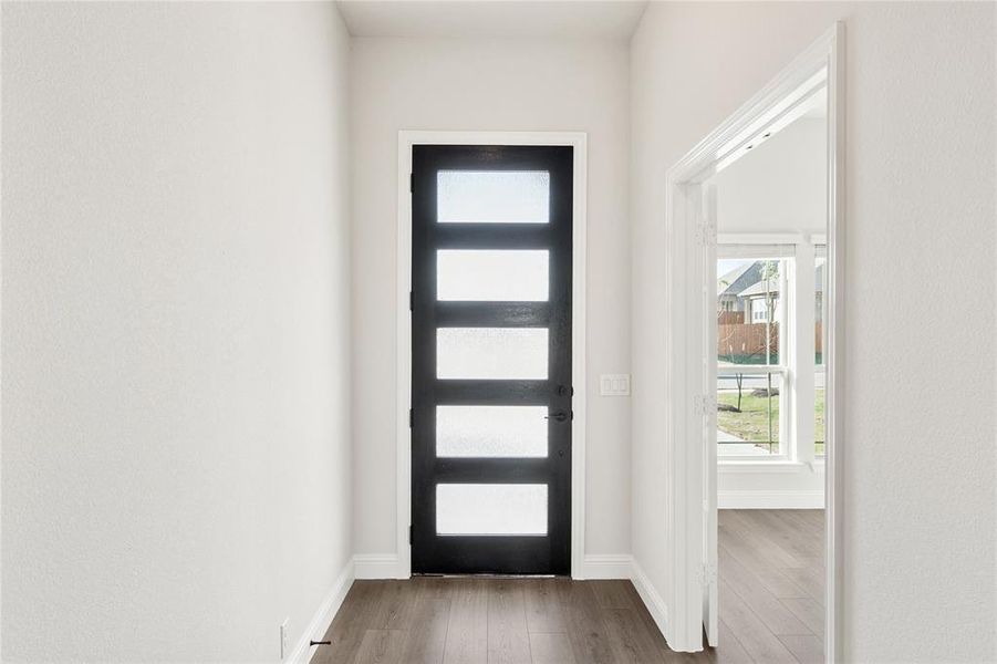 Spacious, unfurnished interior of a new home in Villages of Walnut Grove, Midlothian (Image 25).