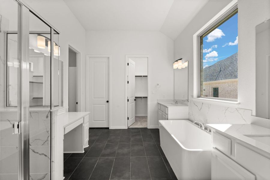 Dual Vanities in Primary Bath