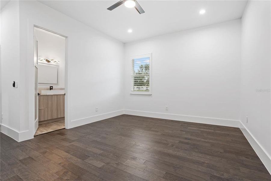 Spacious, unfurnished interior of a new home in , Eustis (Image 52).