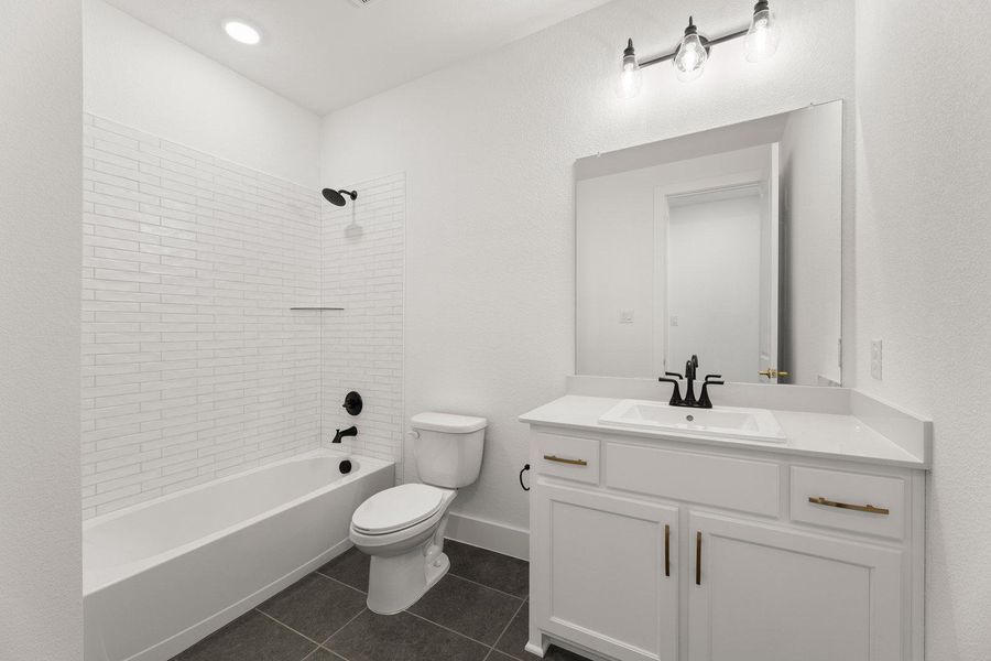Furnished interior view inside a new home in Somerset Park, Rockwall (Image 14).