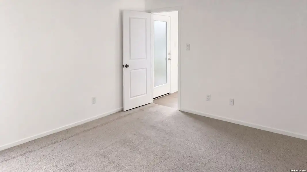 Spacious, unfurnished interior of a new home in Landon Ridge, San Antonio (Image 12). Spacious, unfurnished interior of a new home in Landon Ridge, San Antonio (Image 12).