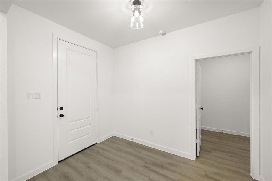 681 Tyronza- Entry-1