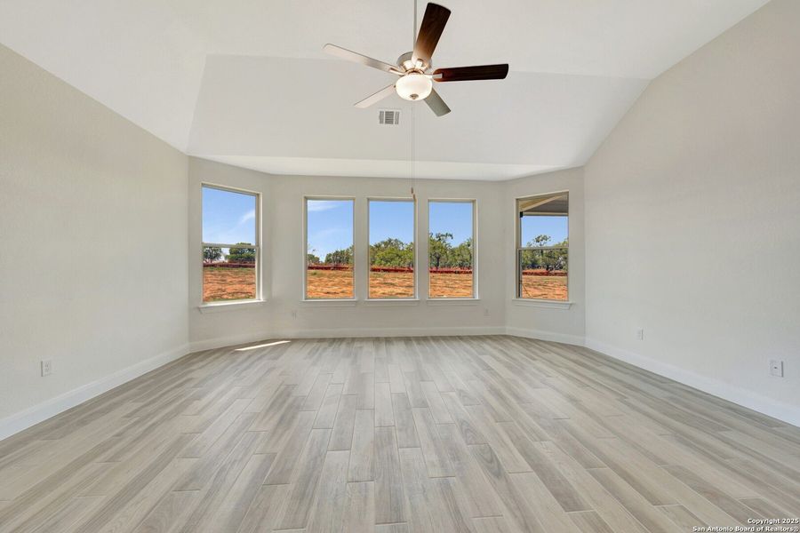 Spacious, unfurnished interior of a new home in Preserve at Annabelle Ranch, San Antonio (Image 31).