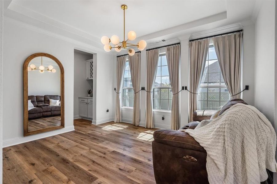 Furnished interior view inside a new home in , Northlake (Image 33).