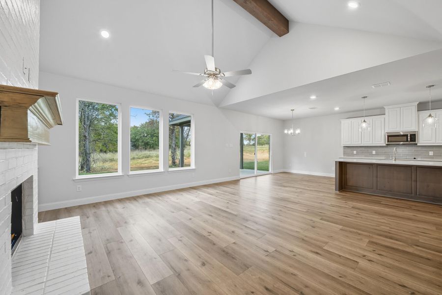 Representative unfurnished interior of a home built from the Garrison III by Cheldan Homes in Arbor Oaks, Boyd (Image 25).