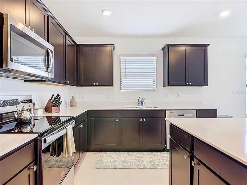 Furnished interior view inside a new home in Caloosa Cove, Labelle (Image 38).