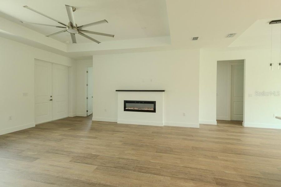 Spacious, unfurnished interior of a new home in , North Port (Image 13).