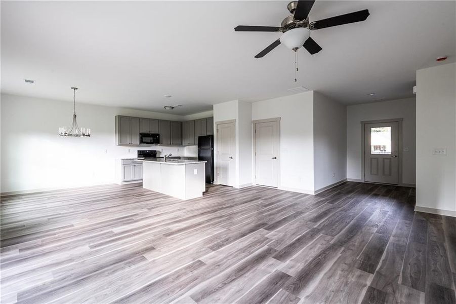 Spacious, unfurnished interior of a new home in , Lawrenceville (Image 11).