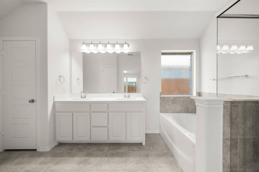 914 Madeiline- Primary Suite-3