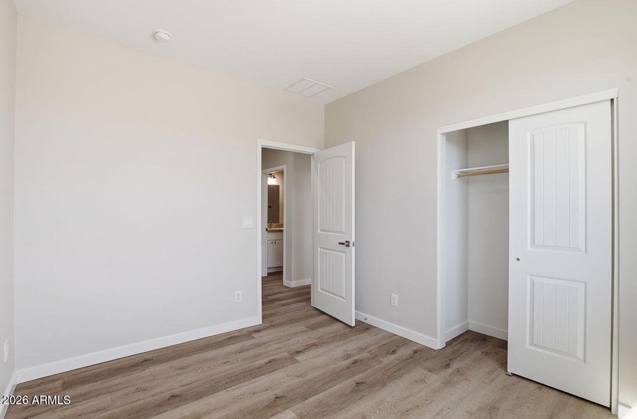 17-web-or-mls-9192 W Rafael Dr Arizona C