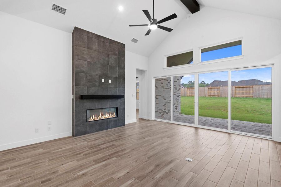 Spacious, unfurnished interior of a new home in Briarley, Montgomery (Image 31).