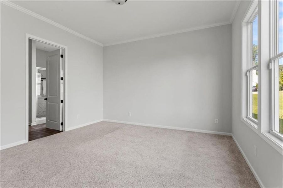 Spacious, unfurnished interior of a new home in Edgewater, Canton (Image 9).