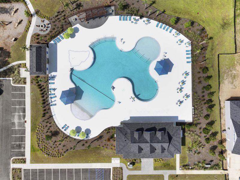 Community amenities in Carolina Groves Townhomes, Moncks Corner (Image 22).