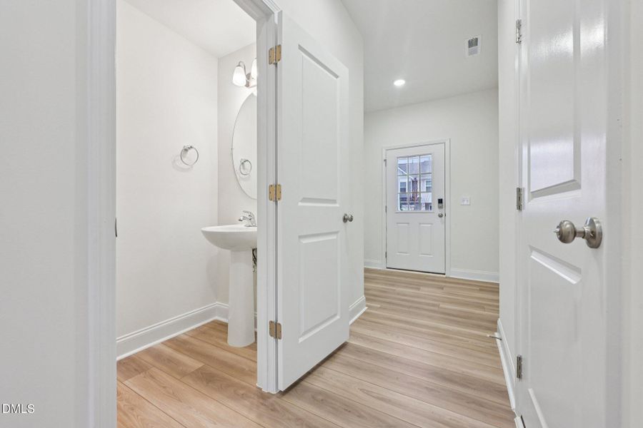 17-web-or-mls-Kensley Grv Ln-S0502-017