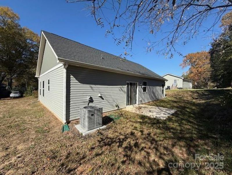 Exterior details and patio area of a home in , Gastonia (Image 4).