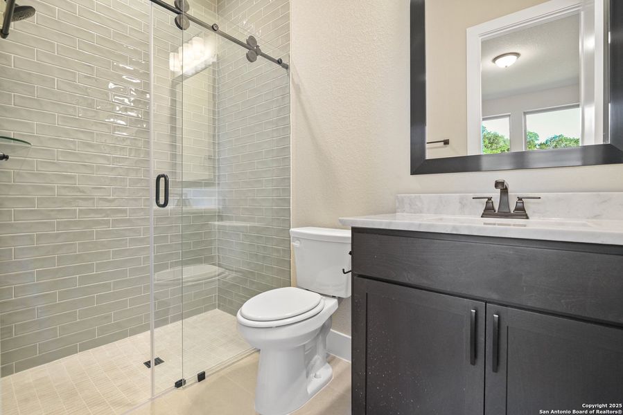 Image 43 of a home in Esperanza - 70'. Image 43 of a home in Esperanza - 70'.