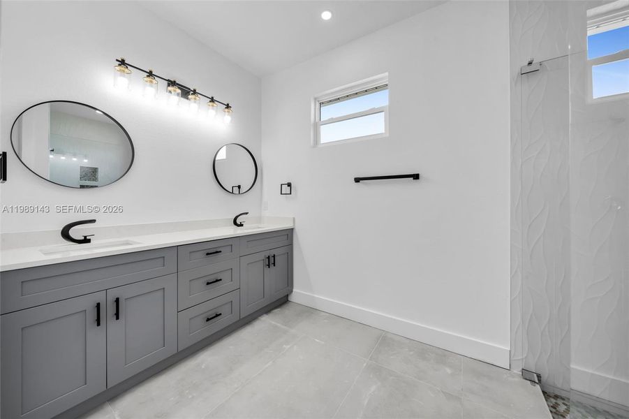 Furnished interior view inside a new home in , Cape Coral (Image 13).