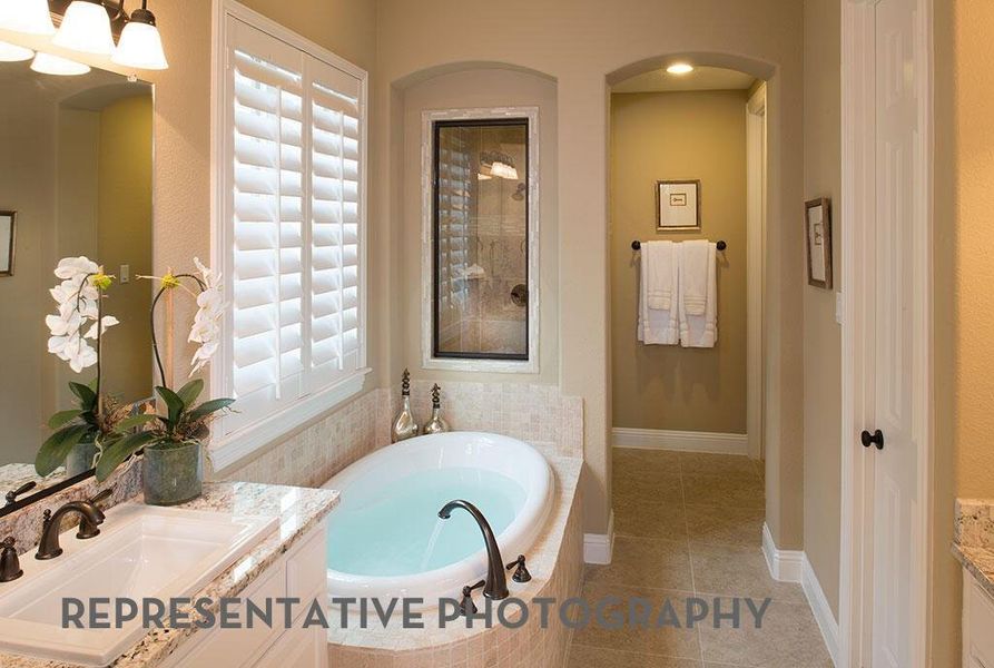 Furnished interior view inside a new home in Star Trail, Prosper (Image 5).