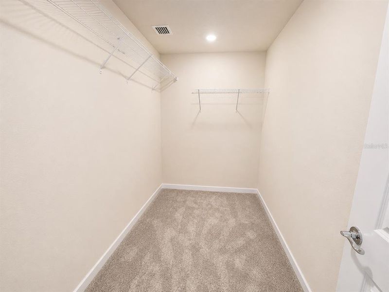 Spacious, unfurnished interior of a new home in Winding Meadows, Apopka (Image 23).