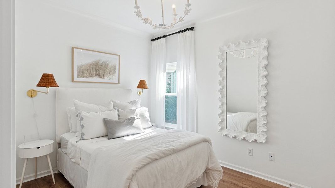 1429 Drake Bed3 1of2 6 3 25