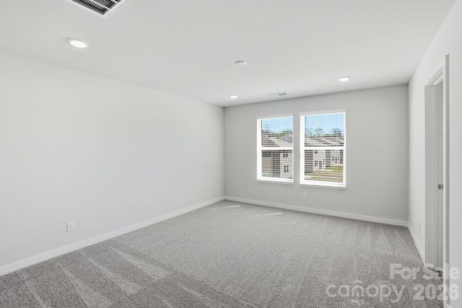 Spacious, unfurnished interior of a new home in The Meadows at Asbury Ridge, York (Image 8). Spacious, unfurnished interior of a new home in The Meadows at Asbury Ridge, York (Image 8).