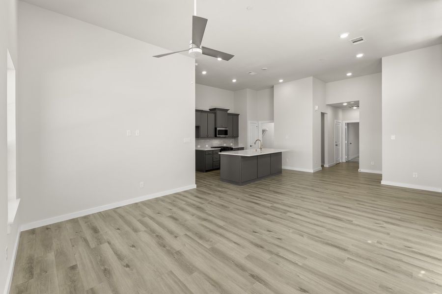Spacious, unfurnished interior of a new home in Woodbridge Villas, Wylie (Image 19). Spacious, unfurnished interior of a new home in Woodbridge Villas, Wylie (Image 19).