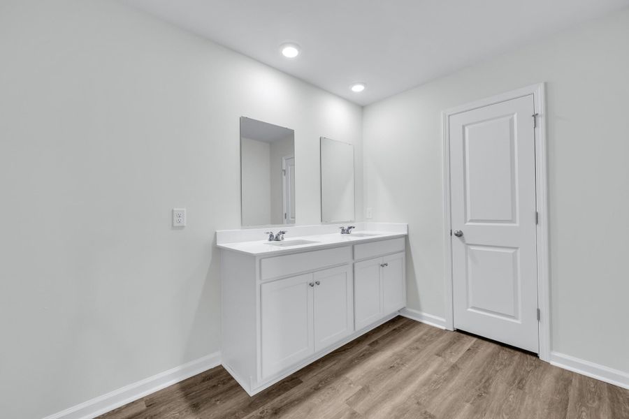 Furnished interior view inside a new home in Hillcrest, Ravenel (Image 6).