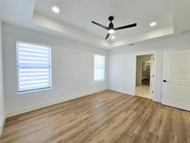 Spacious, unfurnished interior of a new home in , St. Petersburg (Image 11).