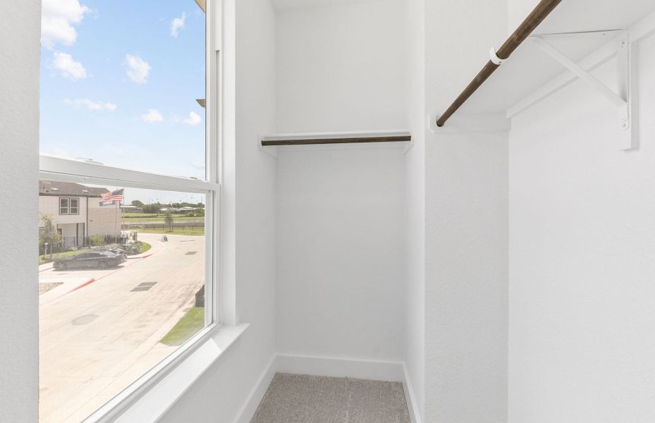 Spacious, unfurnished interior of a new home in Northpoint at Old Settlers, Round Rock (Image 22).