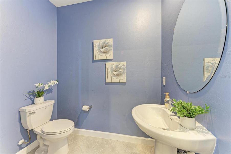 Furnished interior view inside a new home in , Lakewood Ranch (Image 35).