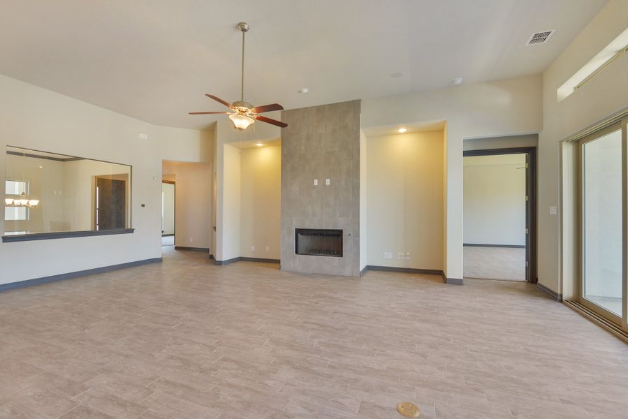 Representative unfurnished interior of a home built from the The Scottsdale 5500 by Whitestone Custom Homes in Johnson Ranch, Bulverde (Image 22). Representative unfurnished interior of a home built from the The Scottsdale 5500 by Whitestone Custom Homes in Johnson Ranch, Bulverde (Image 22).