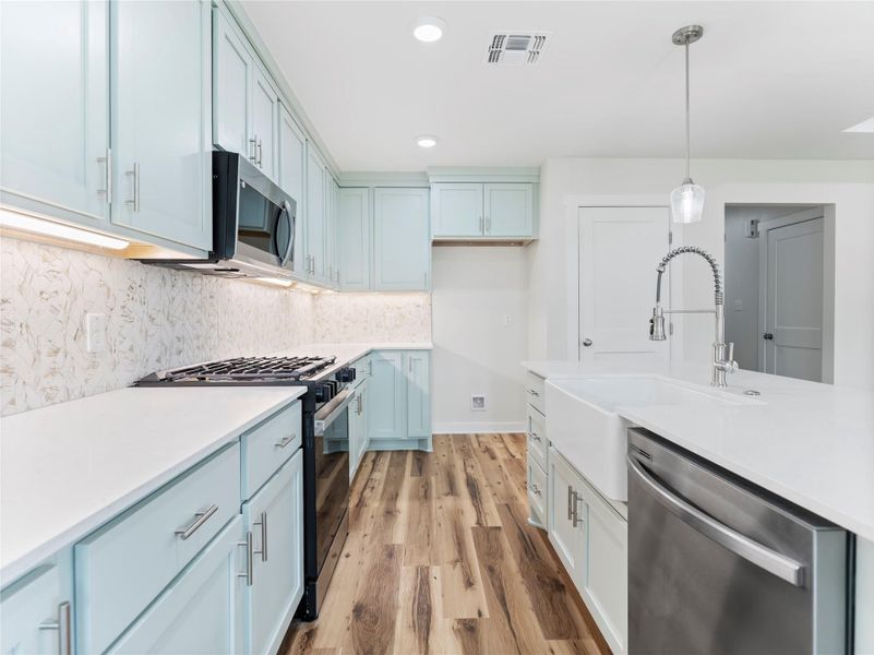 Furnished interior view inside a new home in , Palacios (Image 8).