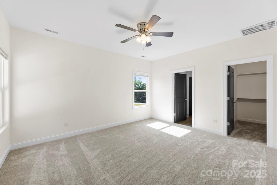 Spacious, unfurnished interior of a new home in , Kings Mountain (Image 16). Spacious, unfurnished interior of a new home in , Kings Mountain (Image 16).