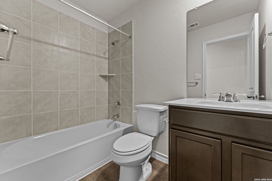 Furnished interior view inside a new home in Steele Creek, Cibolo (Image 6).