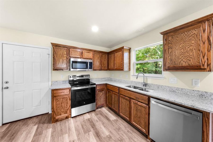 Furnished interior view inside a new home in , West Tawakoni (Image 6). Furnished interior view inside a new home in , West Tawakoni (Image 6).