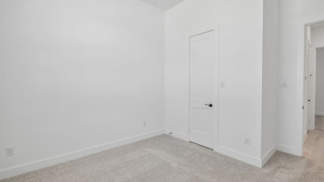 Spacious, unfurnished interior of a new home in Artavia, Conroe (Image 33).