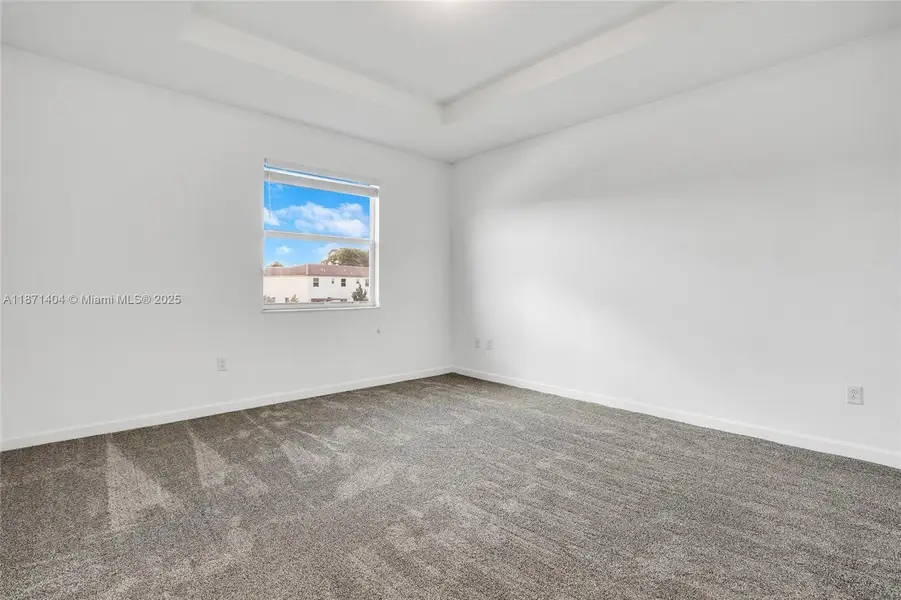 Spacious, unfurnished interior of a new home in , Miami (Image 8).