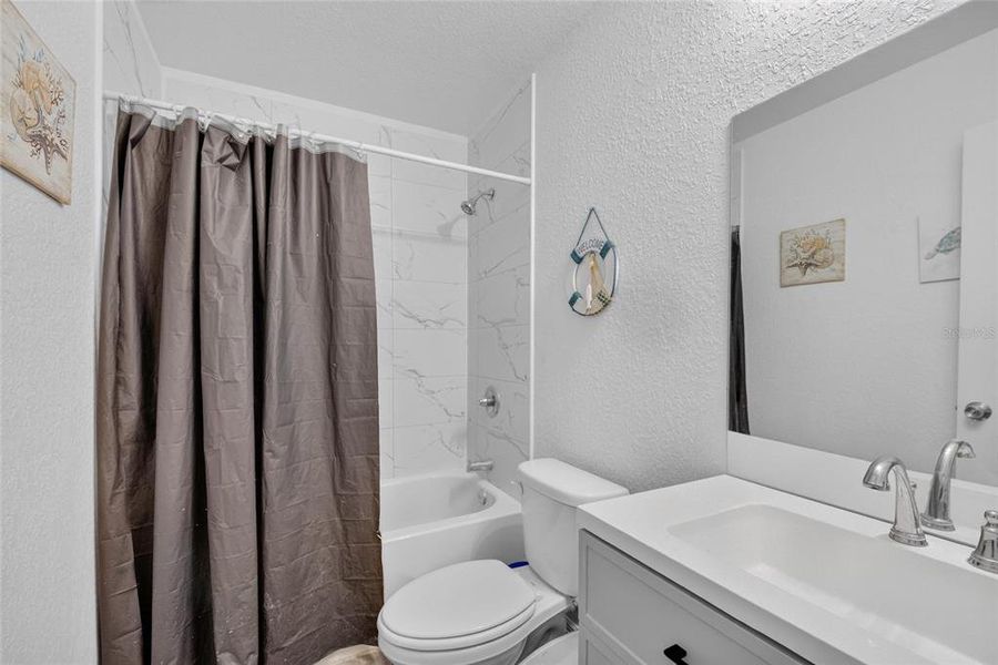 Furnished interior view inside a new home in , Ocala (Image 7).