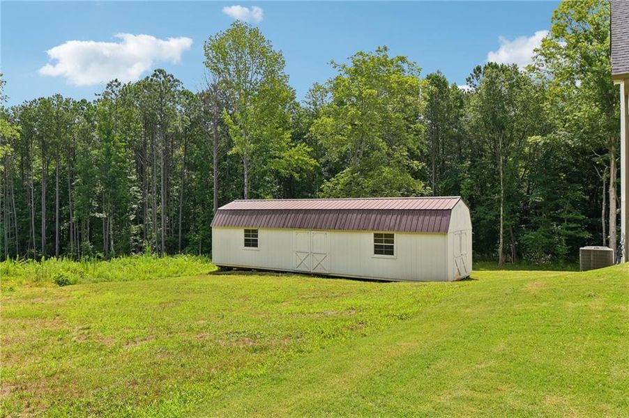 Exterior details and patio area of a home in , Rockmart (Image 30).