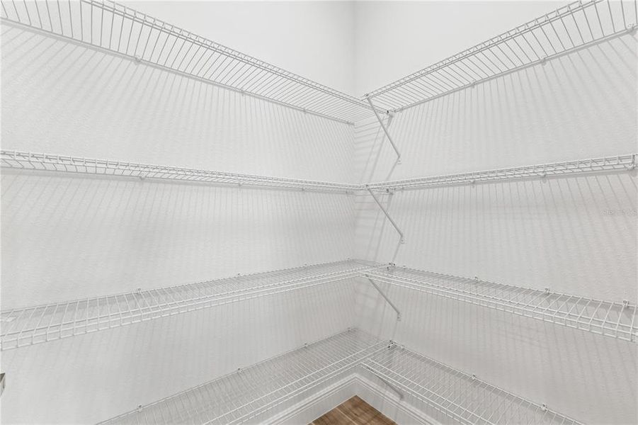 Spacious, unfurnished interior of a new home in , Ocala (Image 18).