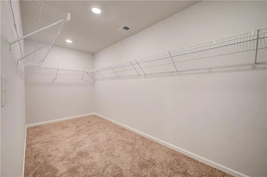 Spacious, unfurnished interior of a new home in Adagio, Dacula (Image 23).