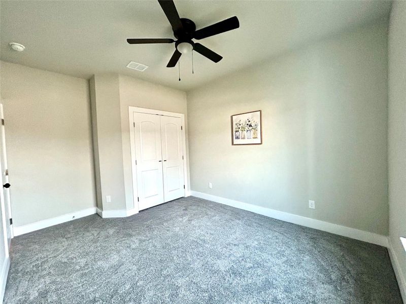 Third small bedroom.