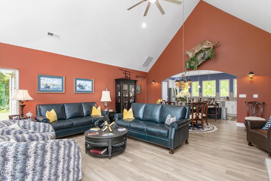 625 Robertson Road-11